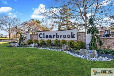 /international/us/525-belford-road-monroe-nj-110108126955/