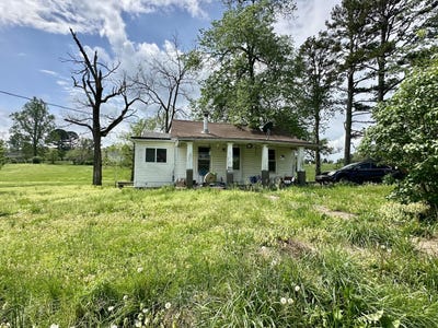/international/us/308-pine-grove-road-willow-springs-mo-110108075442/