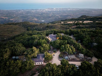 /international/us/5651-w-camino-cielo-santa-barbara-ca-110100950511/