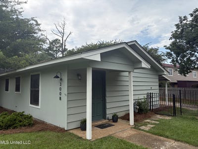 /international/us/300-lindale-circle-street-clinton-ms-110101401012/