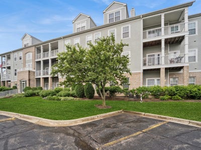 /international/us/1299-w-lake-street-addison-il-110108613417/