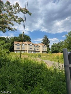 /international/us/66-68-newton-pl-irvington-twp-nj-110109032787/