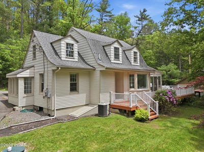 /international/us/133-route-6-milford-pa-110108344579/