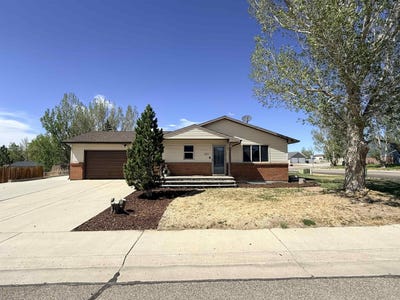/international/us/1045-cypress-circle-rock-springs-wy-110108380437/
