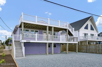 /international/us/1207-n-topsail-drive-surf-city-nc-110108540658/