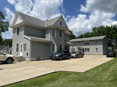 /international/us/209-215-e-marsile-street-bourbonnais-il-110109191978/