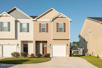 /international/us/239-shallowbag-bay-lane-jacksonville-nc-110108880303/