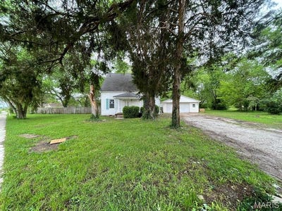 /international/us/605-s-edwardsville-road-worden-il-110108468279/