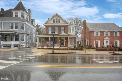 /international/us/126-e-king-street-shippensburg-pa-110105049254/