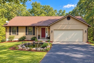 /international/us/8431-fawn-hill-lane-house-springs-mo-110119902152/