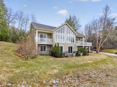 /international/us/126-big-bend-drive-laconia-nh-110107316617/