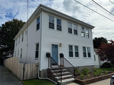 /international/us/15-freeborn-street-newport-ri-110106310647/