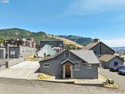/international/us/120-5-n-main-ave-white-salmon-wa-110100269489/
