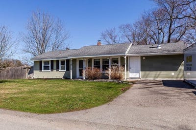 /international/us/145-bates-rd-brockton-ma-110107964192/