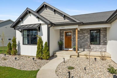 /international/us/323-katie-drive-grand-rapids-mi-110107343570/