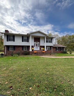 /international/us/111-sunset-drive-pikeville-ky-110107203887/