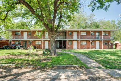 /international/us/409-park-street-burkburnett-tx-110102327353/