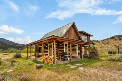 /international/us/9-grizzly-meadow-road-emigrant-mt-110108199474/