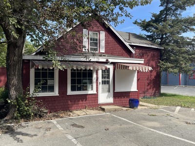 /international/us/628-craigville-beach-road-centerville-ma-110106467189/
