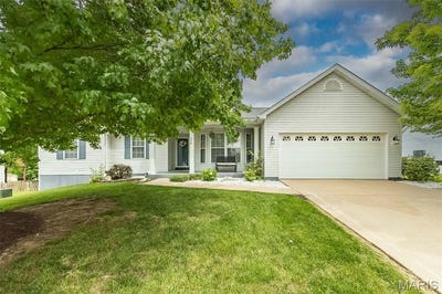 /international/us/306-grand-oaks-court-wentzville-mo-110108538869/