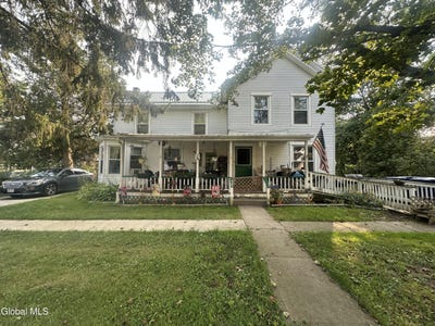 /international/us/14-depot-street-worcester-ny-110101451698/