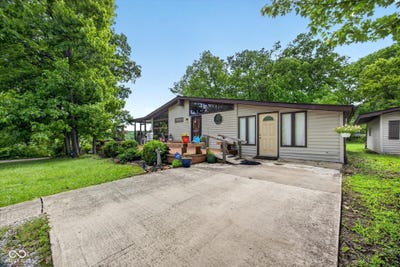 /international/us/242-tuck-a-way-ridge-drive-nashville-in-110108254632/