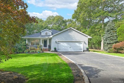 /international/us/81c-robinson-avenue-medford-ny-110120514980/