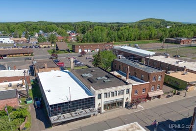 /international/us/216-e-aurora-street-ironwood-mi-110108551269/