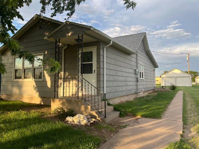 /international/us/326-s-6th-street-wakeeney-ks-110108947168/