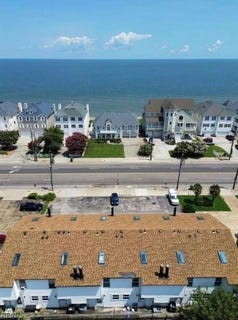 /international/us/245-w-ocean-view-avenue-norfolk-va-110108629834/