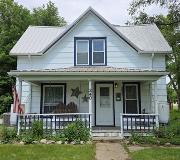 /international/us/240-w-hubbard-st-carthage-sd-110099103557/