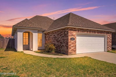 /international/us/208-luxford-way-carencro-la-110106003357/