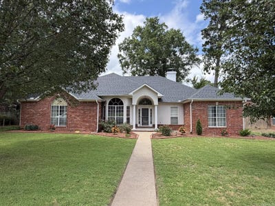 /international/us/205-country-club-parkway-maumelle-ar-110108947198/