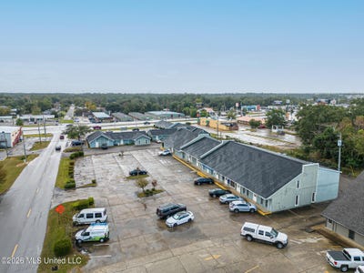 /international/us/15465-oak-lane-lot-200g-gulfport-ms-110107869282/
