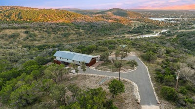 /international/us/2037-wolf-creek-ranch-road-burnet-tx-110103345445/