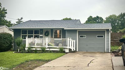 /international/us/1011-n-2nd-street-oskaloosa-ia-110101428122/