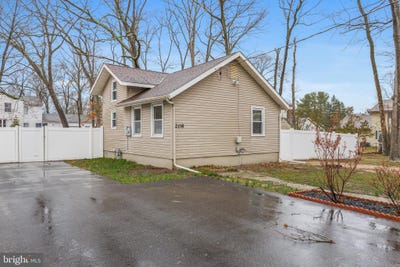 /international/us/208-s-brewster-road-vineland-nj-110098007330/