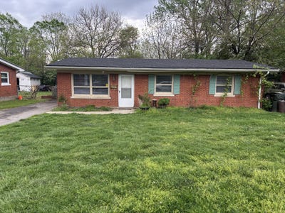 /international/us/214-rugby-road-lexington-ky-110107261422/