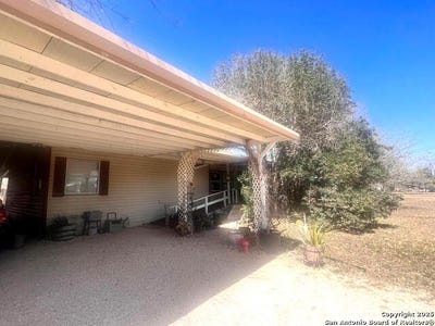 /international/us/6207-pioneer-ridge-san-antonio-tx-110098149128/