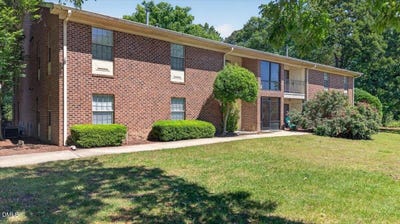 /international/us/1630-oxford-road-henderson-nc-110107932850/