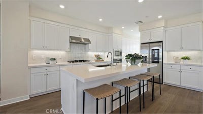 /international/us/27556-prarie-way-valencia-ca-110109002815/