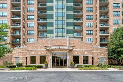 /international/us/6420-double-eagle-drive-woodridge-il-110108198266/