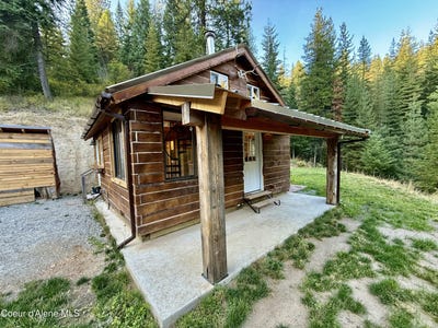 /international/us/915-terror-gulch-rd-osburn-id-110119948146/