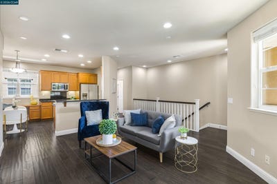 /international/us/1121-haven-st-martinez-ca-110105871019/