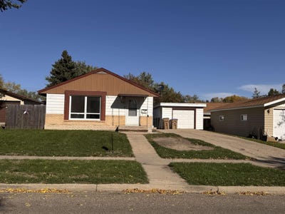 /international/us/410-sw-17th-ave-minot-nd-110109772553/