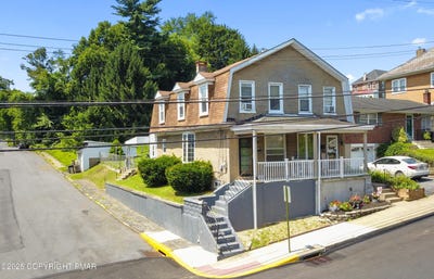 /international/us/900-ridge-street-easton-pa-110101219836/