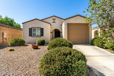 /international/us/7012-s-red-maids-drive-tucson-az-110107511975/