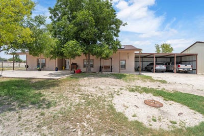 /international/us/1550-windmill-del-rio-tx-110101050104/