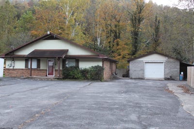 /international/us/632-point-mountain-road-webster-springs-wv-110120557041/
