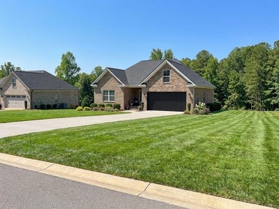 /international/us/257-carriage-gate-drive-wellford-sc-110120002701/